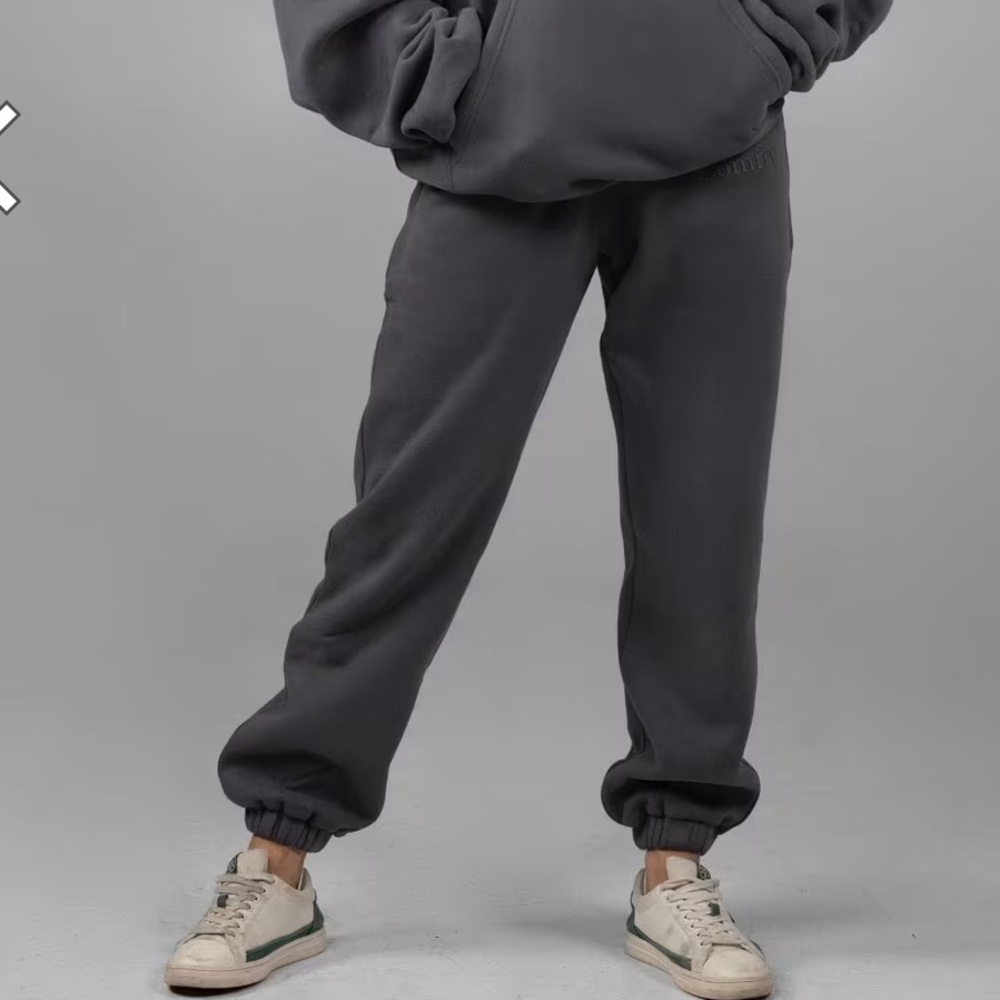 Comfrt XL sweatpants brand new never worn in bag